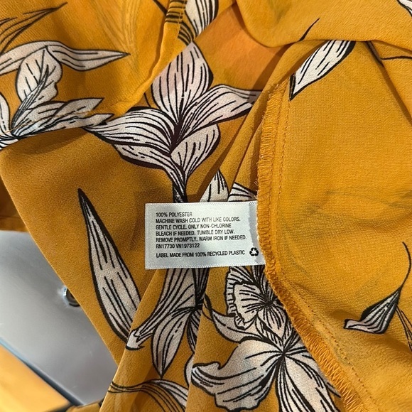 a new day long sleeve blouse size medium women’s - Picture 6 of 6